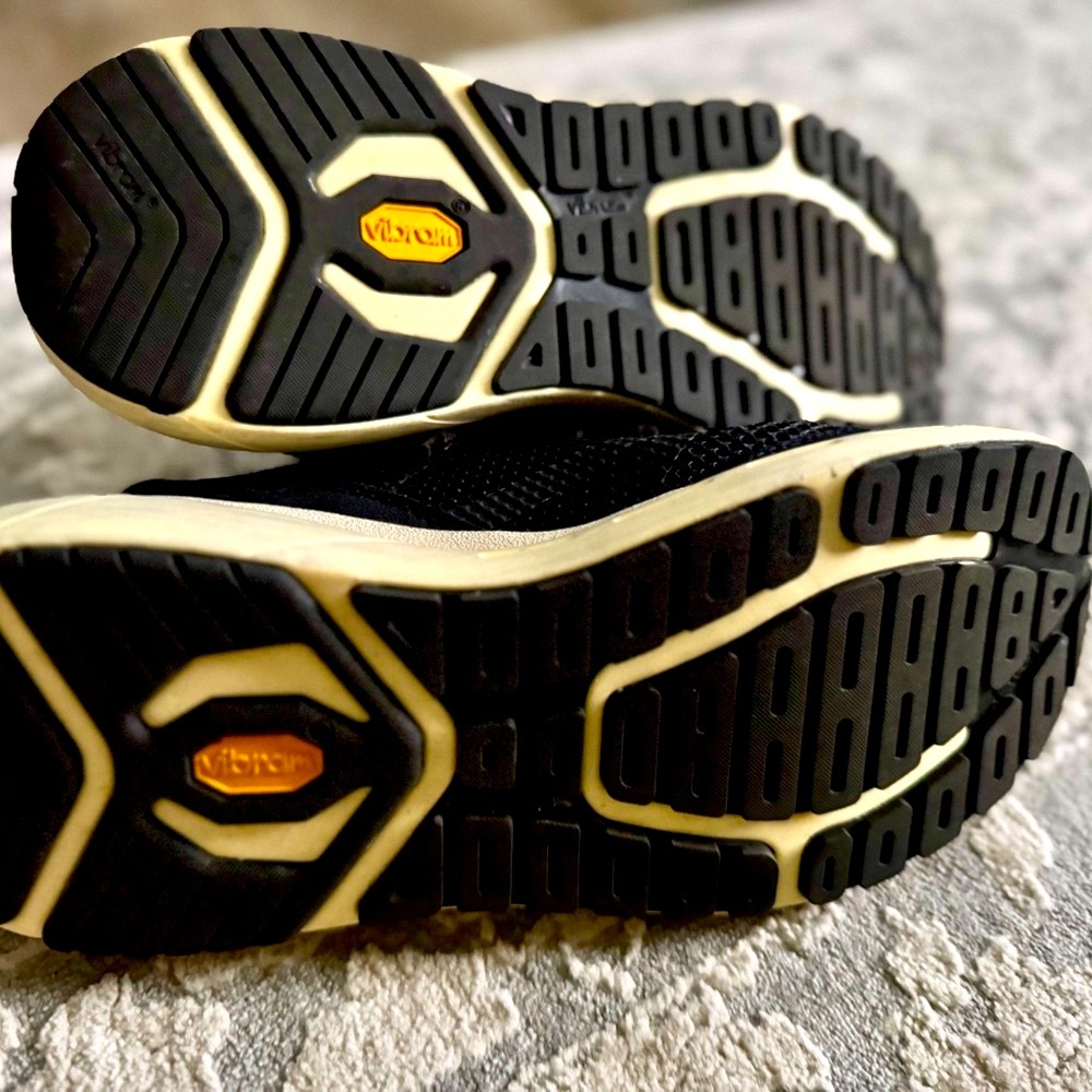Brandblack Los Angels Athletic Shoes w/Vibram Soles - Picture 7 of 8